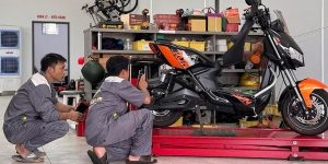nghề sửa xe điện