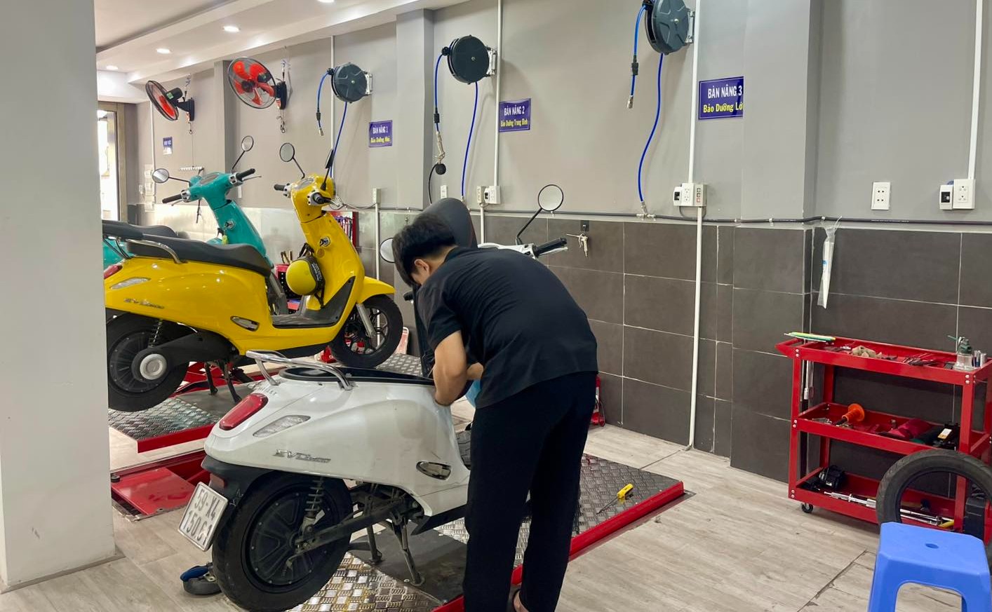 Những yếu tố kỹ thuật quan trọng khi học sửa xe điện VinFast